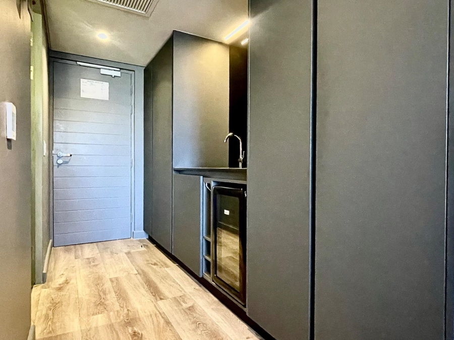 1 Bedroom Property for Sale in Cape Town City Centre Western Cape